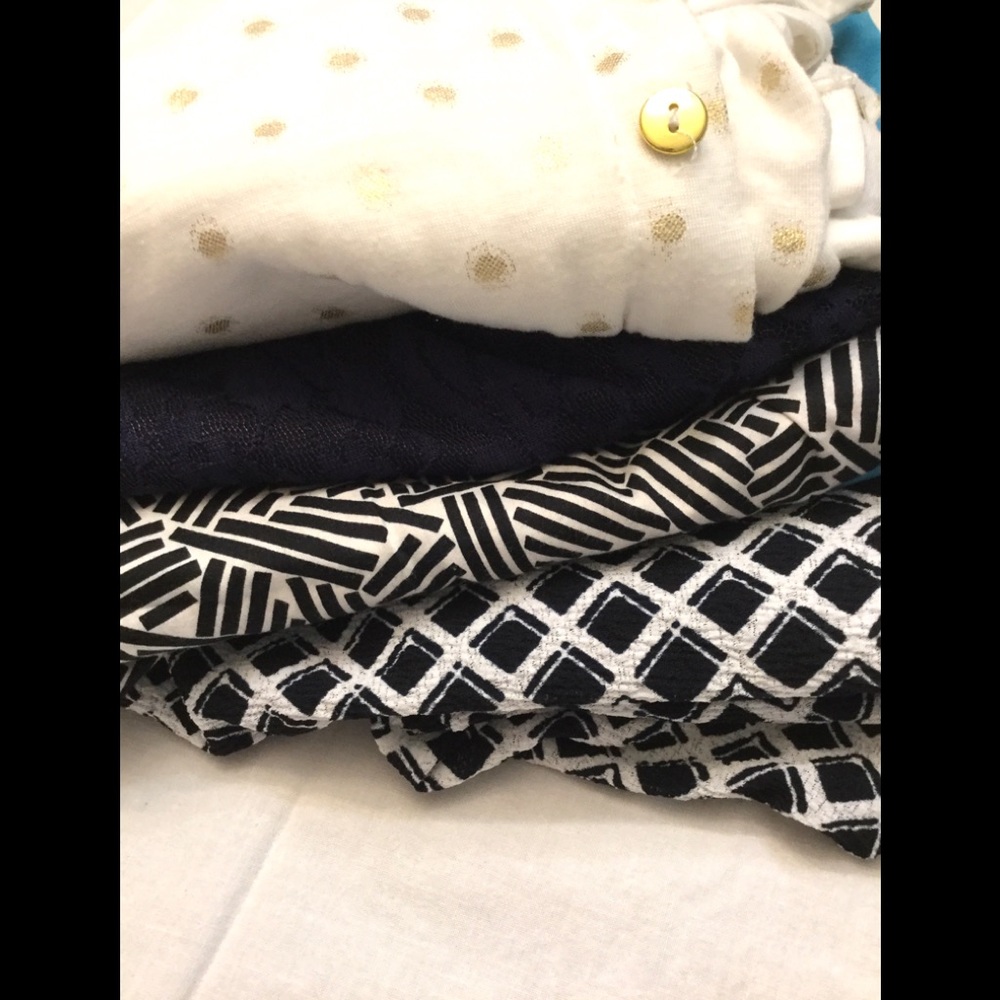 Lot of 5 Tops Sorted Styles and Prints